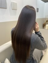 シュヴーブリヤン(cheveux brillants)&nbsp;〈美髪縮毛矯正〉ココアブラウンが映える柔らかレイヤー