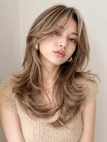 サーカス バイ ビュートリアム 青山(CIRCUS by BEAUTRIUM)&nbsp;レイヤーカット 白髪ぼかし ハイライトカラー 30代 40代 50代