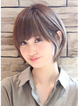 レウナ 外苑前(Reuna) 【30代40代50代】耳かけ前下がり小顔ショートボブ