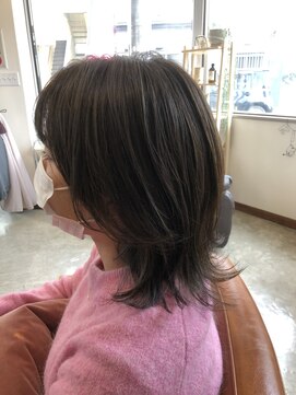 スアバイキキ(SuA by kiki.) レイヤーボブ/外ハネボブ/大人ショート/ニュアンスカラー[千葉]