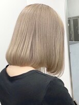 ウィコ 新宿(WICO)&nbsp;ホワイトミルクティー[新宿駅/ホワイトグレージュ/ネビージュ/