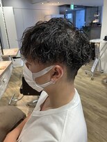 エヌプラス(N+)&nbsp;波巻きツイストスパイラル刈り上げセンターパートサーフカール