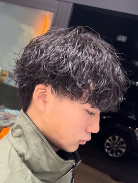 フィフス トウキョウ (fifth TOKYO) メンズマッシュウルフツイストスパイラルパーマ束感メンズヘア