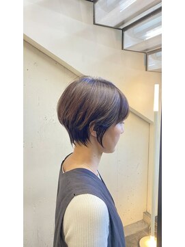 ハルキ ミナト ジャパン オオサカ(HARUKI MINATO japan OSAKA) 40代50代小顔似合わせカットくびレイヤーエモージュ大人可愛い