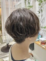 コンフィープラス(comfy plus)&nbsp;30代40代50代白髪染め×小顔補正立体カット×ナチュラルパーマ