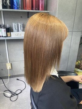 ヴィオラスバイポッシュ ギンザ(Violus by Posh GINZA) ブリーチ矯正by髪質改善