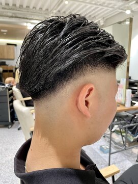 ゼストララ(ZEST Lara) 【YUICHI】スキンフェードカット【吉祥寺】