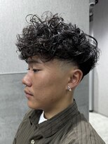 テクト バイアッシュ 吉祥寺店(Tect by Ash)&nbsp;スペインカールフリンジカットテーパーフェードスパイラルパーマ