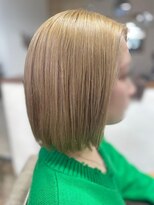 ソル(sol) つるんとまとまる王道ボブ