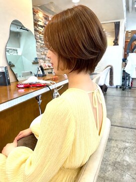 フォリア 吹田(Foria) 顔周りレイヤーボブ