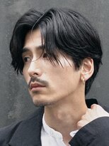 バイフィフス 原宿/表参道(by fifth)&nbsp;原宿メンズパーマニュアンスパーマ短めセンターパートゆるめ黒髪