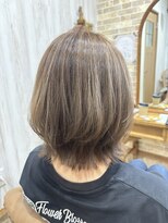 ムーナ(Muwna)&nbsp;くびれレイヤーボブ