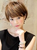 耳かけコンパクトショートヘア