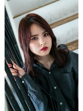 ブロッサム 若葉店(Blossom) クールでも華やかに かき上げスタイル