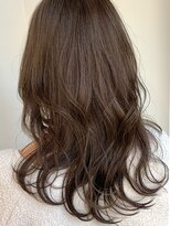 ケーツーナゴヤ(K two NAGOYA) オリーブカラーの透明感と、セミウェットウェーブで垢抜けヘア