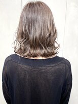 セシルヘアー(CECIL hair)&nbsp;CECIL下北沢/代々木上原 ホワイトグレージュ×外ハネボブ