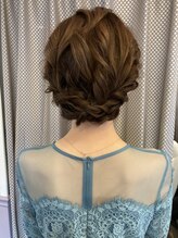 ヴァーチェ ヘアー(Virche hair) ゆるウェーブand編み込みシニオン