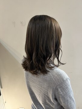 ノエル(NOEL) イエベにオススメのアッシュカラー