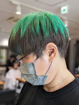 ケーオーエスビューティー(K O S beauty) ネオグリーンショート！