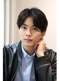 ハイナチュラルセンターパート 刈り上げマッシュ
