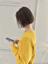 ヨーク(YOKE)&nbsp;YOKE 切りっぱなしボブ大人ボブミニボブグレーベージュツヤ髪