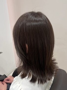 アンベリールフルー(EMBELLIR fleur) 外ハネミディ