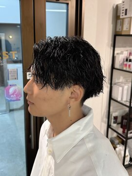 シャンプーボーイアネックス(SHAMPOO BOY Annex) センターパート　ツイストスパイラルパーマ　佐世保