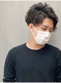 30代40代大人ツーブロック刈り上げショート波ウェーブ