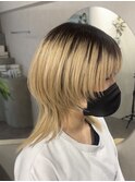 ホワイトブロンド/ウルフカット/クラゲヘアー/ブロンド