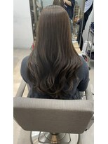 エラ(Ella)&nbsp;髪質改善×オリーブベージュで叶う透明ツヤ髪