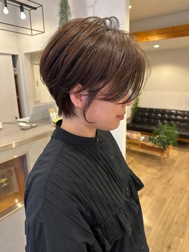 クマ(kuma.) 大人可愛い20代30代40代前下がりショートボブ丸みショート◎