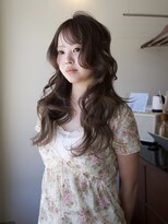 モノリス(MONOLITH.) ロングレイヤーにエアリーな質感で