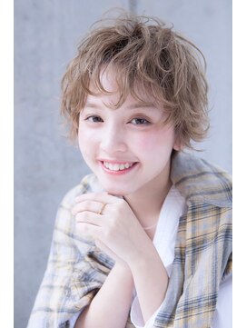 シエナ 渋谷(Siena) siena　外国人風ナチュラルベージュ　渋谷