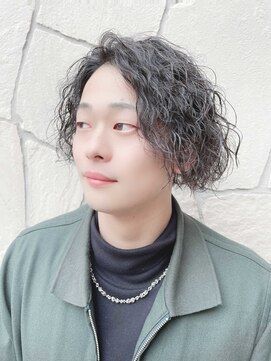 ビーワールド(B WORLD) イケイケだ！ツイストスパイラルスタイル【藤枝/髪質改善】