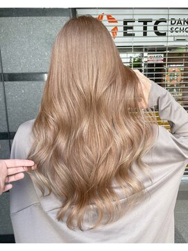 リル(Lille 橋本) アンティークブロンド[Lille橋本]