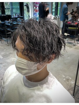 ガレリアエレガンテ 西尾店(GALLARIAElegante) "センターパート"&"ツイストスパイラルパーマ"