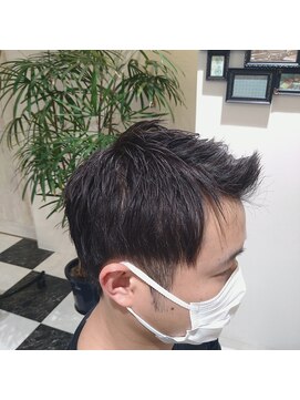 ルシードスタイル クリザンテーム ツーブロック×アップバング