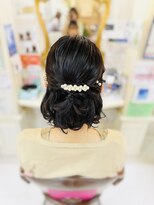 美容室 ティンカーベル ハーフアップ