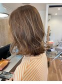 ハイトーンベージュ,ハイライト