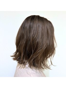 アッシュ 町田駅前通り店(Ash) 【ASH町田駅前通り店 野村朋美】ミディアムボブ