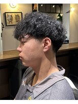 フリークバーバーショップ 河原町三条店(FREAK BARBER SHOP)&nbsp;ラフカールテーパーフェードメンズマッシュ