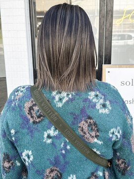 ソル(sol.) 【Naoya】オトナバレイヤージュ×ボブ