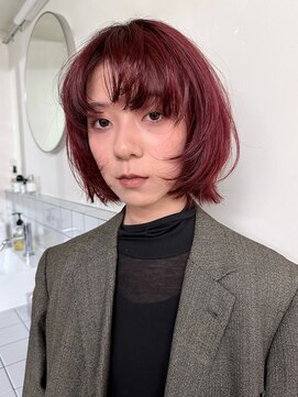 キヴィ(kivi) 赤髪ボブ
