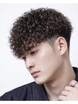 アイトーキョープラスシー 横浜(AI TOKYO+Sea) 横浜/スペインカール/ツーブロック