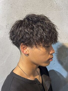 ニアウ 高崎店(Niau) MEN’S HAIR/波巻きツイストスパイラル/リバースセンターパート