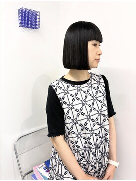 イラカ(elaka) 内巻きボブ×ストレートボブ×黒髪ボブ×ストレートパーマ