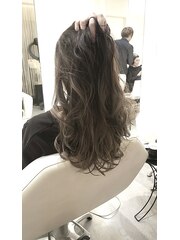 外国人風バレイヤージュ3Dグラデーションヘアー♪