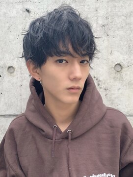 フィフス(fifth) ショートレイヤー　ツイストスパイラル　無造作ヘア△