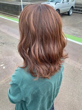 メイヘア(May Hair) 波巻きのハイライト
