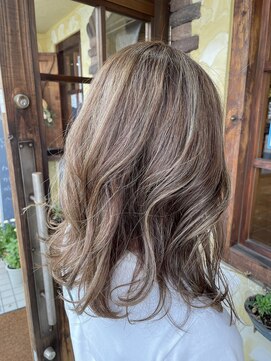 ゼクトサウス(zect SOUTH) 韓国風ハイライト